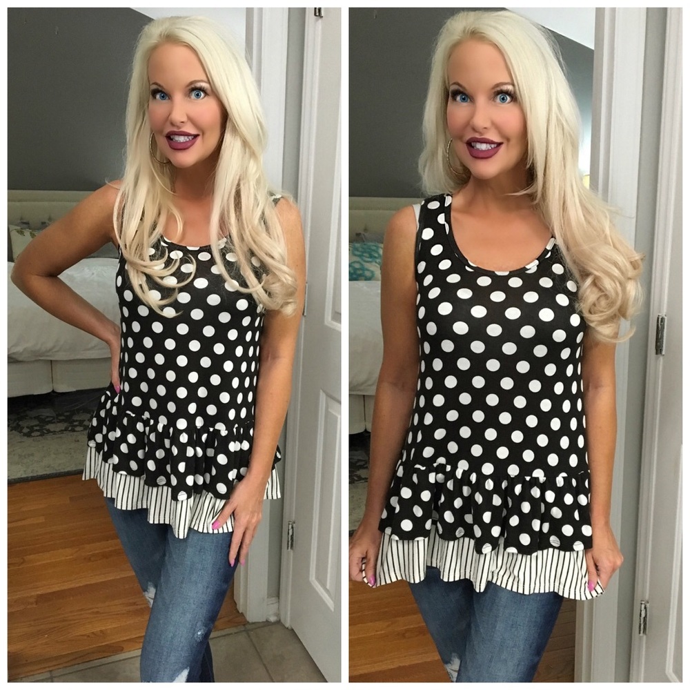 ❤️LAST 1! Fun Contrast Black/White Polka Dot Top - Picture 1 of 2